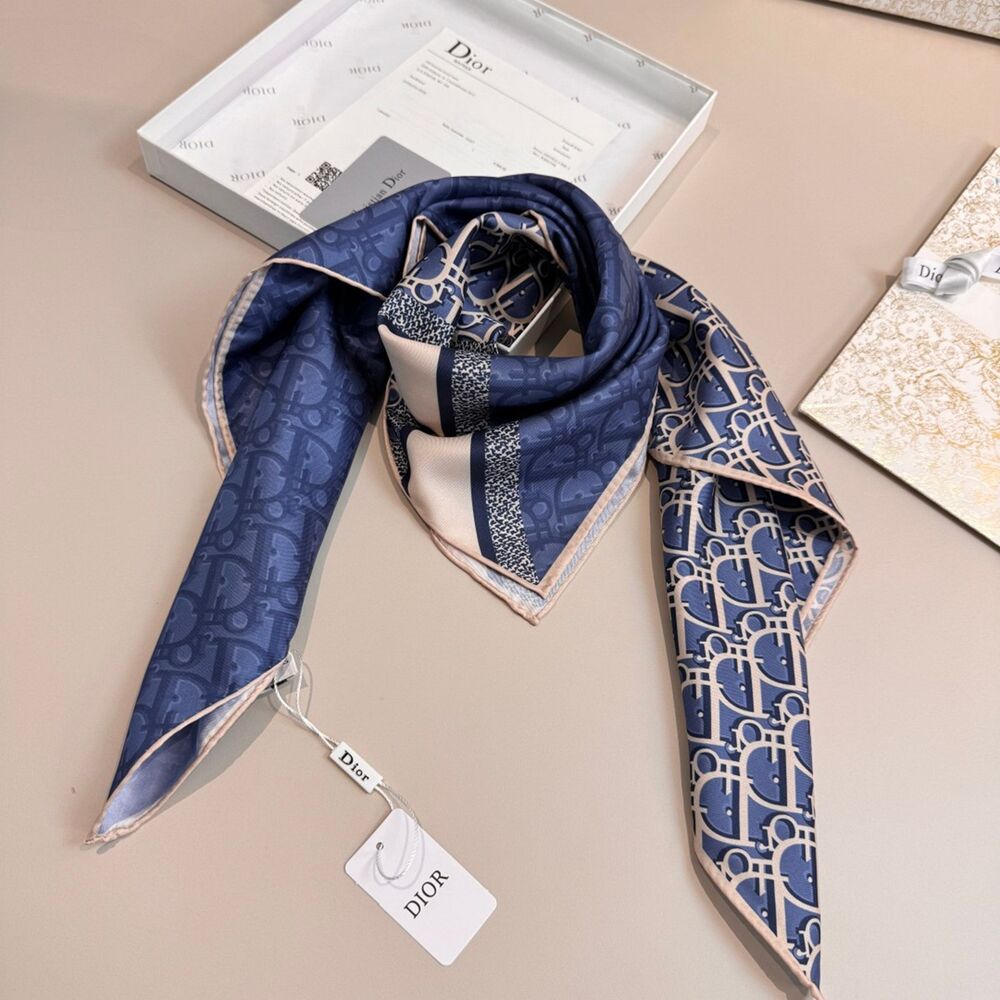Classic Dior Oblique Silk Scarf - Picture 2 of 8